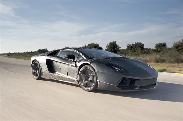 2012 Lamborghini Aventador LP7004 The New Supercar