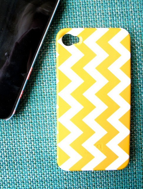 18 Creative iPhone Cases,Suit-up your iPhone